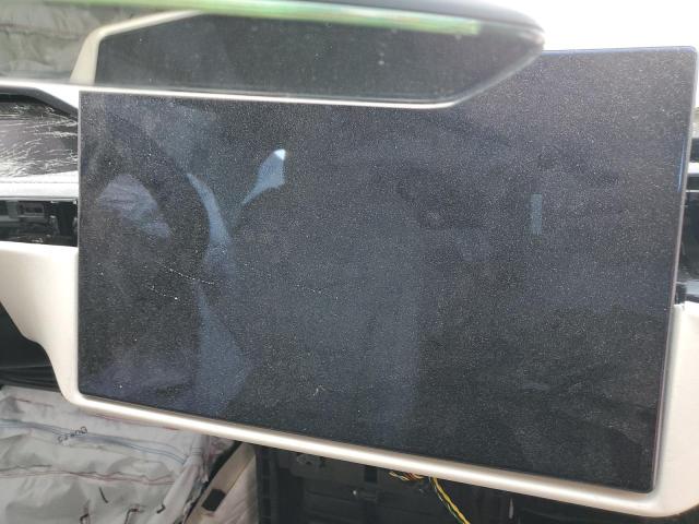 Photo 9 from auction – 2022 TESLA MODEL X with VIN 7SAXCBE62NF353186