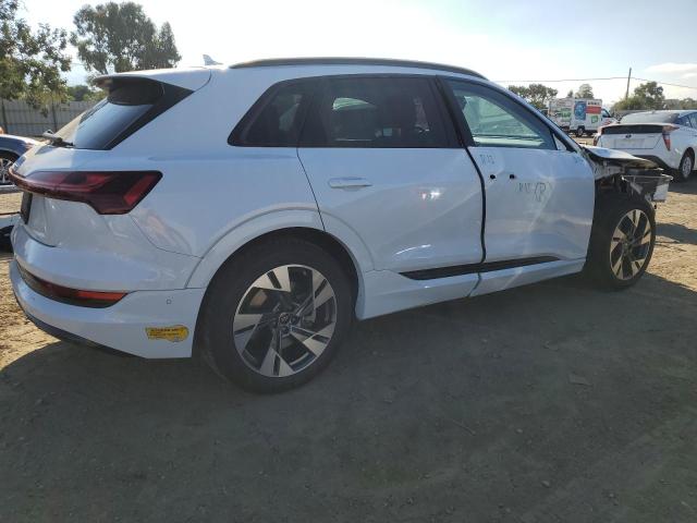 Photo 3 from auction – 2022 AUDI E-TRON PRE with VIN WA1AAAGE6NB023829