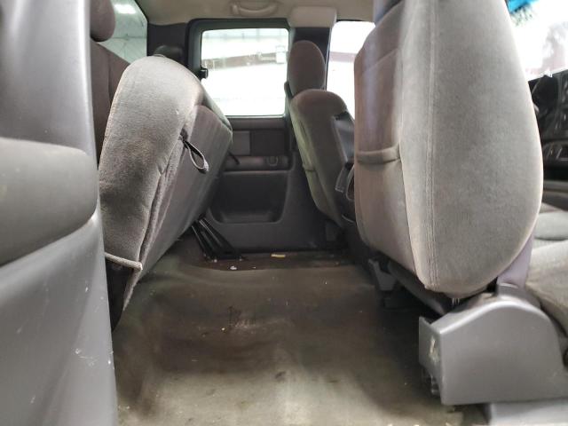Photo 10 from auction – 2003 CHEVROLET SILVERADO with VIN 1GCEK19T23E214028