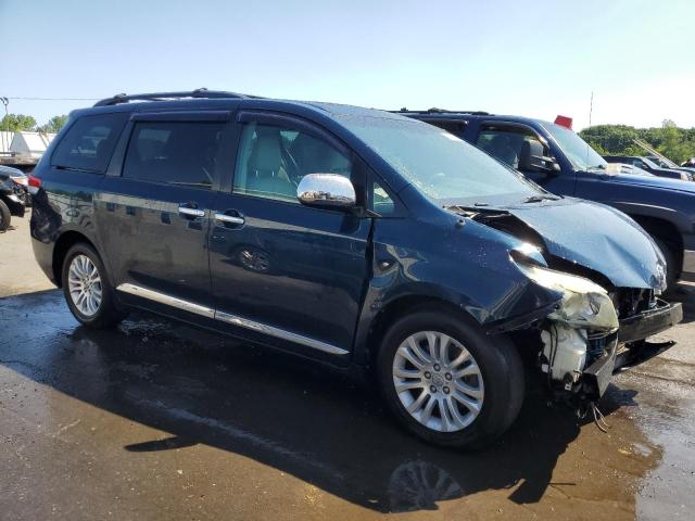 Photo 4 from auction – 2011 TOYOTA SIENNA XLE with VIN 5TDYK3DC7BS133972