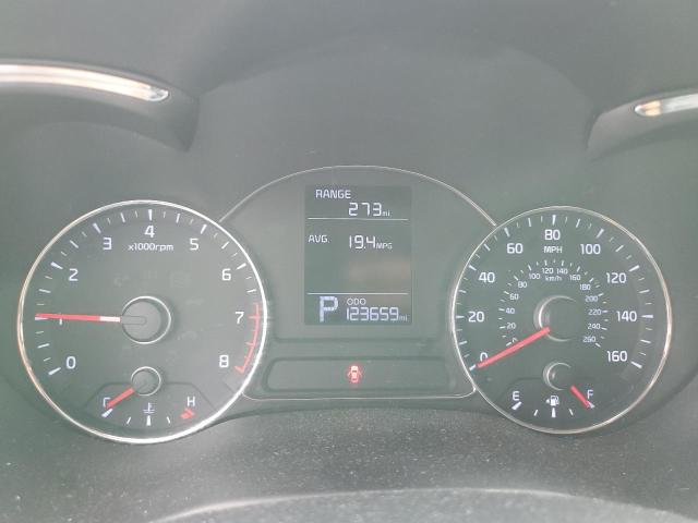 Photo 9 from auction – 2016 KIA FORTE LX with VIN KNAFK5A86G5607553