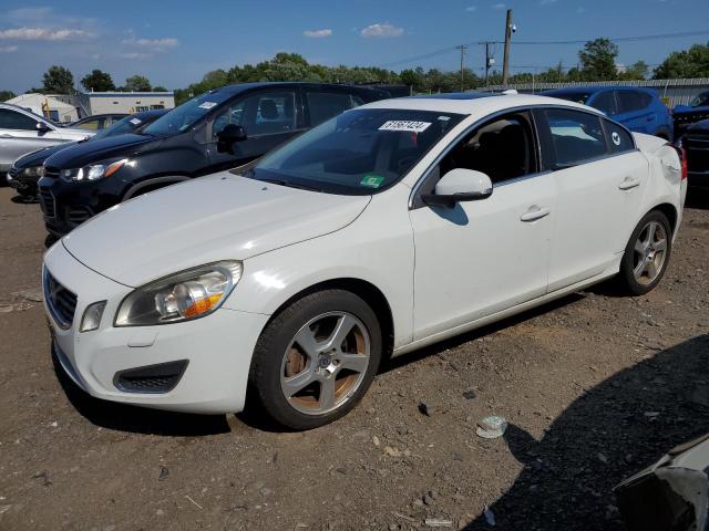 VOLVO S60 2012 مع رقم تعريف المركبة YV1622FS7C2081106 - صورة من المزاد