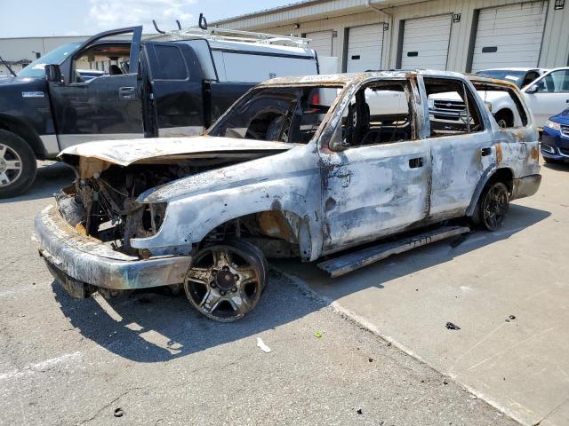 TOYOTA 4RUNNER SR 2001 with VIN JT3GN86R610215585 - Photo from auction