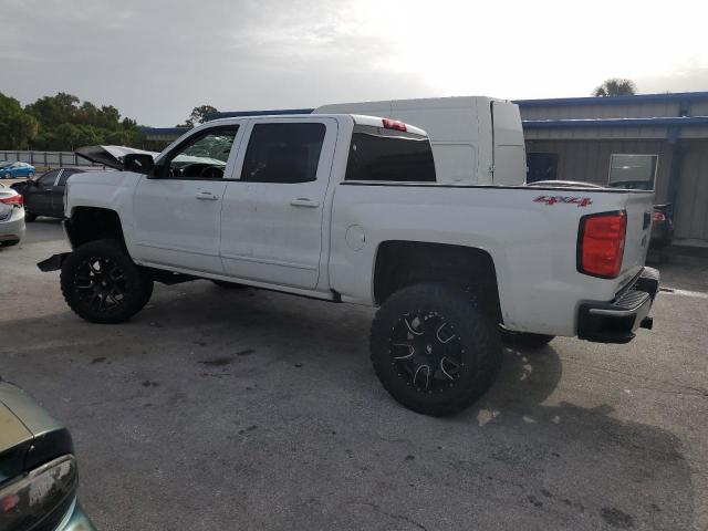Photo 2 from auction – 2017 CHEVROLET SILVERADO with VIN 3GCUKREC7HG329174