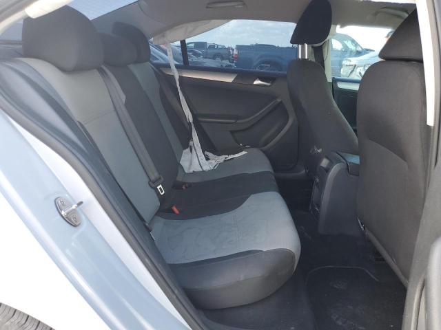Photo 10 from auction – 2017 VOLKSWAGEN JETTA S with VIN 3VW2B7AJ2HM319859