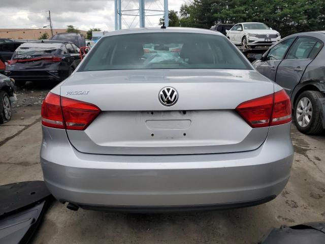 Photo 6 from auction – 2013 VOLKSWAGEN PASSAT S with VIN 1VWAP7A30DC126622