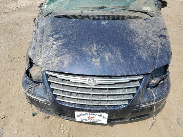 Photo 12 from auction – 2005 CHRYSLER TOWN & COU with VIN 2C8GP54L45R574706