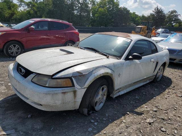 FORD MUSTANG CO 2000 with VIN 1FAFP4047YF308121 - Photo from auction