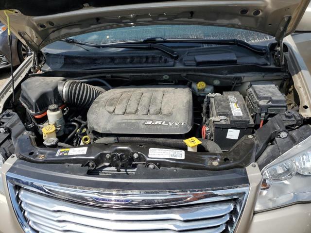 Photo 12 from auction – 2015 CHRYSLER TOWN & COU with VIN 2C4RC1BG3FR726609