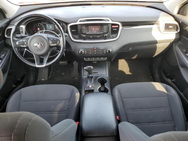 Photo 8 from auction – 2016 KIA SORENTO LX with VIN 5XYPG4A32GG037503
