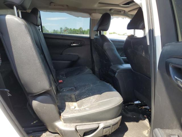 Photo 11 from auction – 2023 TOYOTA HIGHLANDER with VIN 5TDKDRBH1PS503399