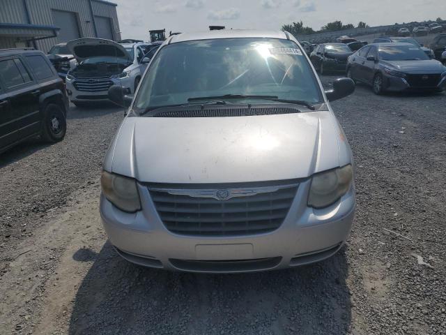 Photo 5 from auction – 2006 CHRYSLER TOWN & COU with VIN 2A4GP44R46R887489