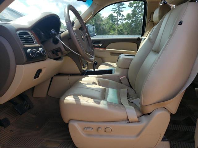 Photo 7 from auction – 2013 CHEVROLET SUBURBAN K with VIN 1GNWKMEG2DR305302