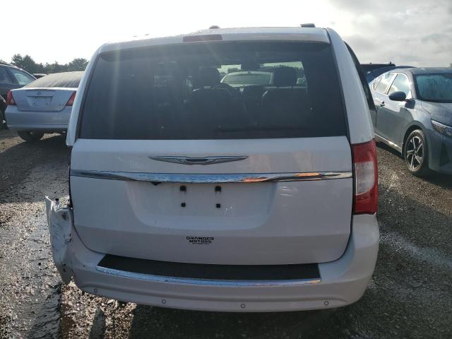 Photo 6 from auction – 2011 CHRYSLER TOWN & COU with VIN 2A4RR8DG2BR714153