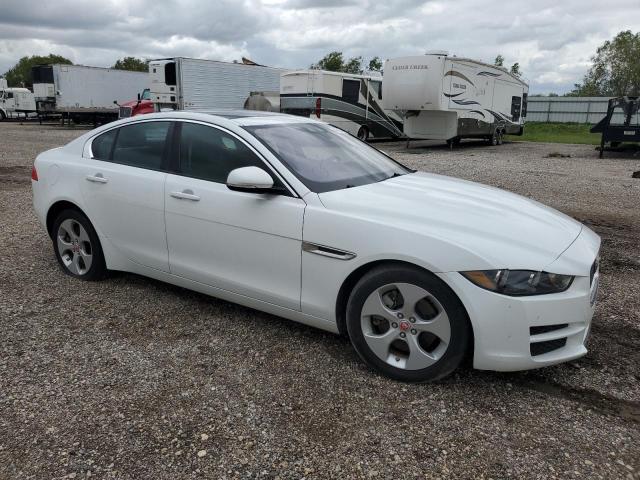 Photo 4 from auction – 2018 JAGUAR XE with VIN SAJAR4FX8JCP37048