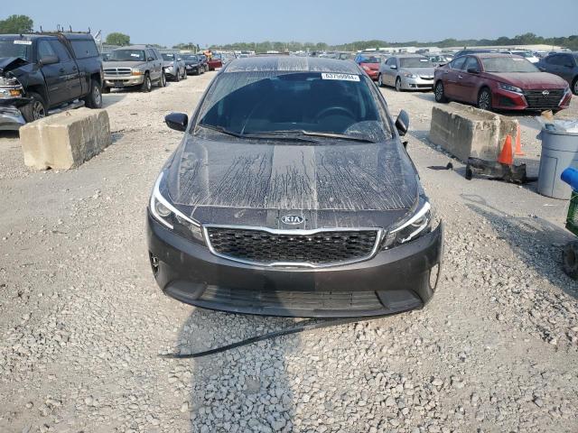 Photo 5 from auction – 2017 KIA FORTE LX with VIN 3KPFK4A77HE135972