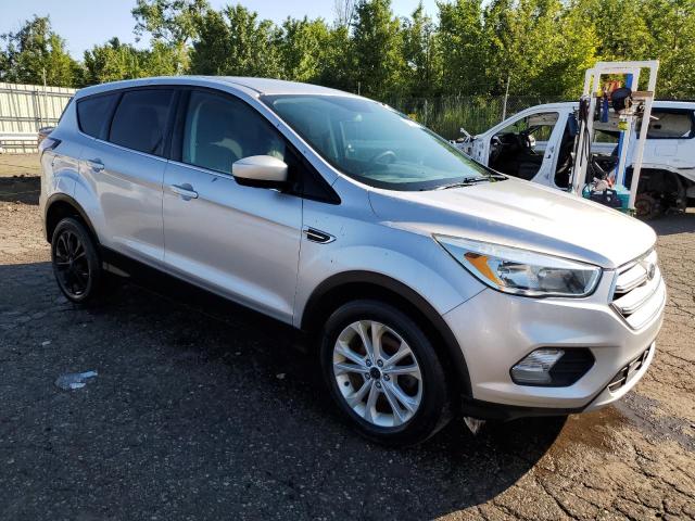 Photo 4 from auction – 2017 FORD ESCAPE SE with VIN 1FMCU0GDXHUD52044
