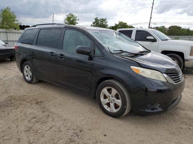 Photo 4 from auction – 2015 TOYOTA SIENNA LE with VIN 5TDKK3DC8FS589023