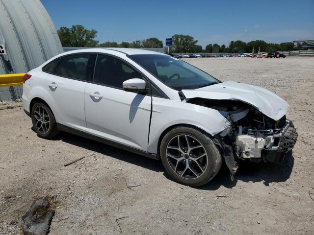 Photo 4 from auction – 2017 FORD FOCUS SE with VIN 1FADP3FE7HL292733