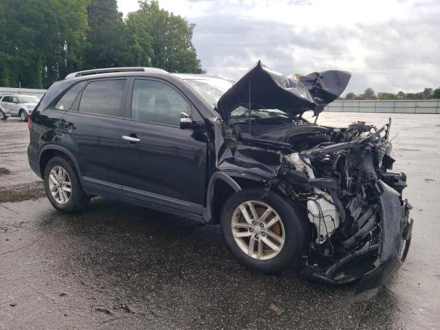 Photo 4 from auction – 2015 KIA SORENTO LX with VIN 5XYKT3A60FG560186