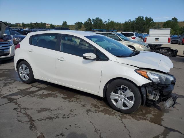 Photo 4 from auction – 2016 KIA FORTE LX with VIN KNAFK5A85G5546552