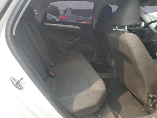 Photo 10 from auction – 2013 VOLKSWAGEN PASSAT S with VIN 1VWAP7A32DC039353