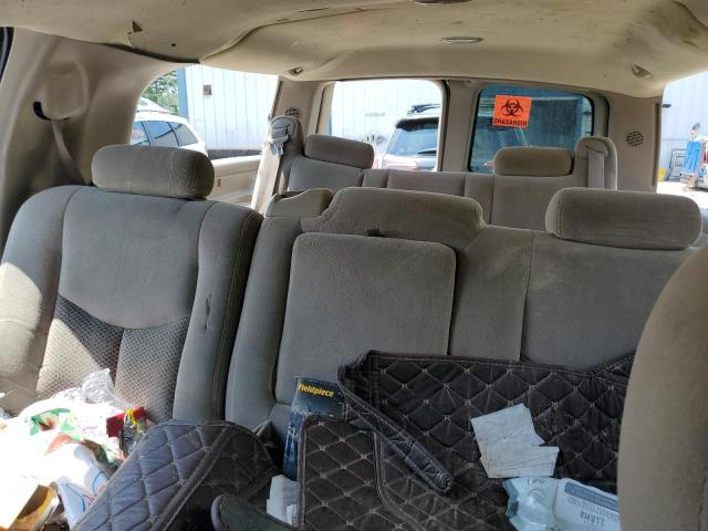 Photo 10 from auction – 2003 CHEVROLET SUBURBAN C with VIN 1GNEC16Z63J200802