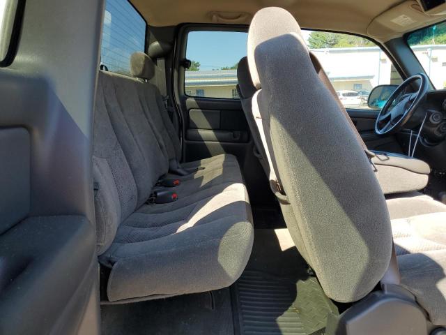 Photo 10 from auction – 2004 CHEVROLET SILVERADO with VIN 2GCEK19V641153903