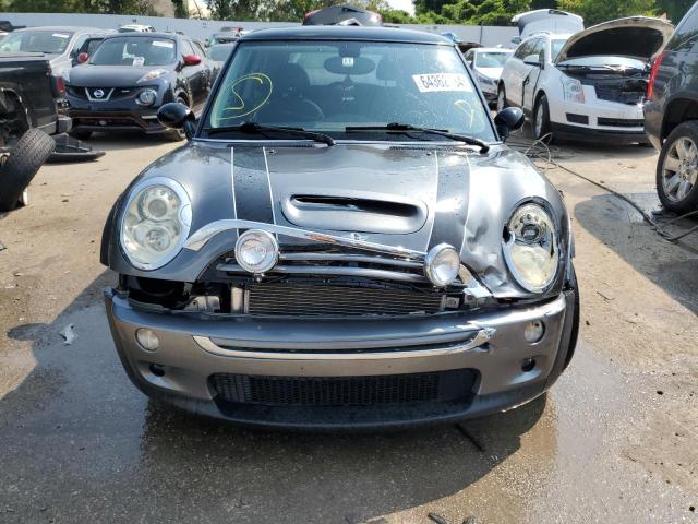 Photo 5 from auction – 2005 MINI COOPER S with VIN WMWRE33505TG96463
