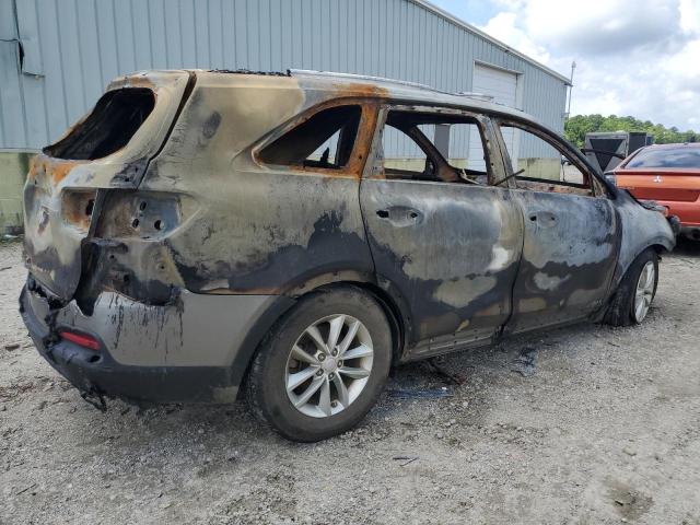 Photo 3 from auction – 2017 KIA SORENTO LX with VIN 5XYPGDA31HG246796