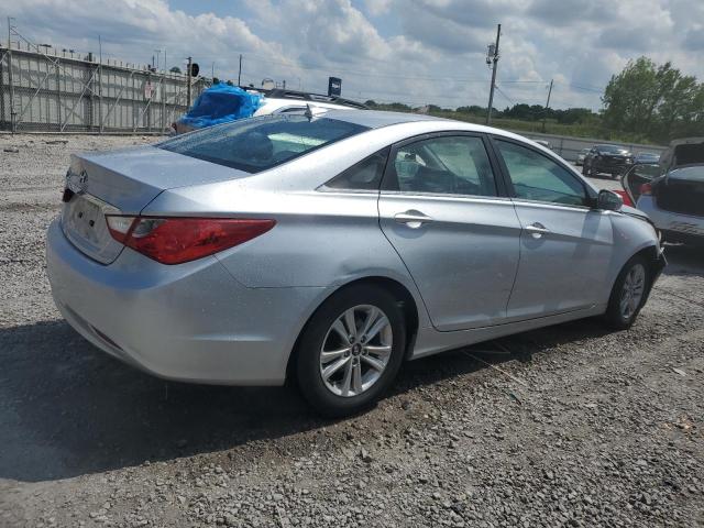 Photo 3 from auction – 2012 HYUNDAI SONATA GLS with VIN 5NPEB4AC7CH489682