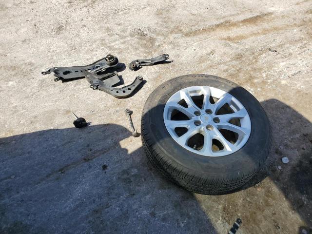 Photo 13 from auction – 2020 CHEVROLET EQUINOX LS with VIN 3GNAXHEV3LS698899