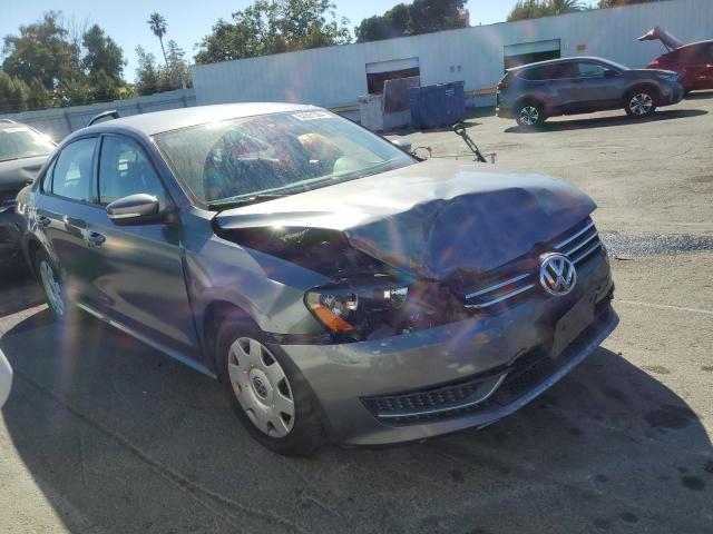 Photo 4 from auction – 2013 VOLKSWAGEN PASSAT S with VIN 1VWAP7A31DC126967