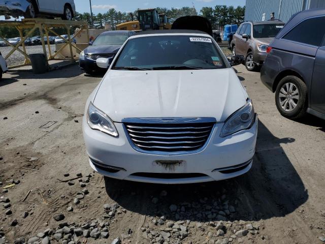 Photo 5 from auction – 2013 CHRYSLER 200 TOURIN with VIN 1C3BCBEG6DN737640