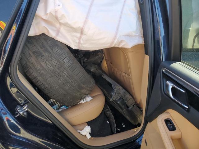 Photo 11 from auction – 2018 PORSCHE MACAN with VIN WP1AA2A53JLB23829