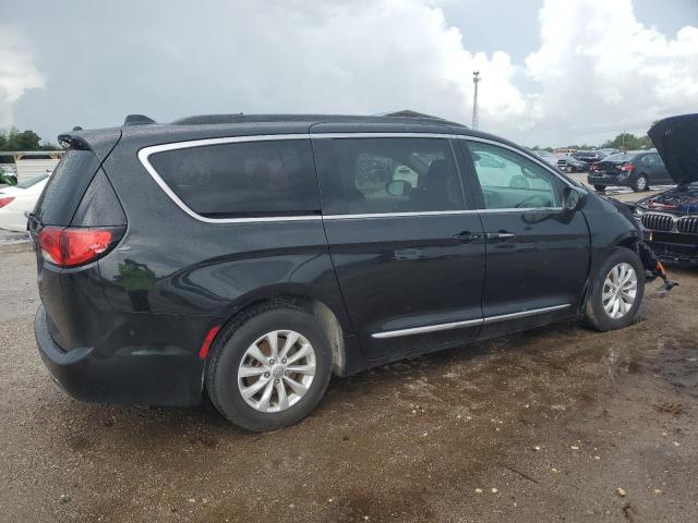 Photo 3 from auction – 2017 CHRYSLER PACIFICA T with VIN 2C4RC1BG8HR734532
