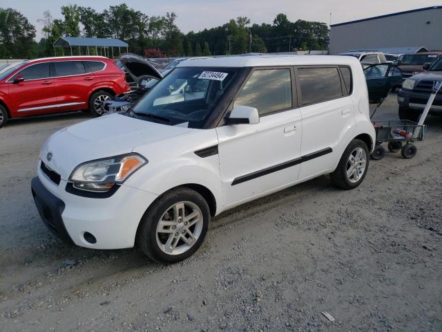 KIA SOUL + 2010 with VIN KNDJT2A20A7701444 - Photo from auction