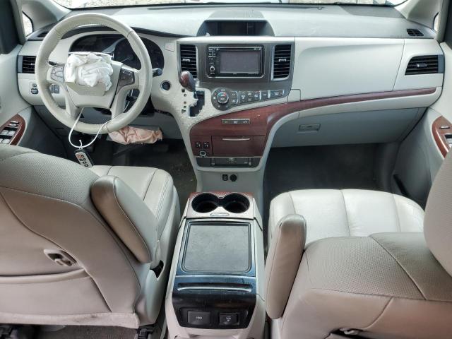 Photo 8 from auction – 2013 TOYOTA SIENNA XLE with VIN 5TDYK3DC4DS306902