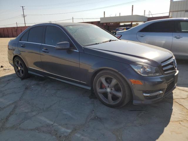 Photo 4 from auction – 2014 MERCEDES-BENZ C250 with VIN WDDGF4HB8EA967294