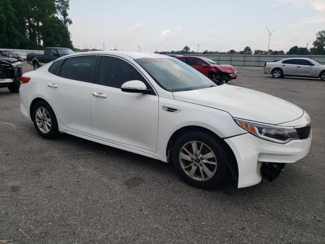 Photo 4 from auction – 2016 KIA OPTIMA LX with VIN 5XXGT4L37GG043357