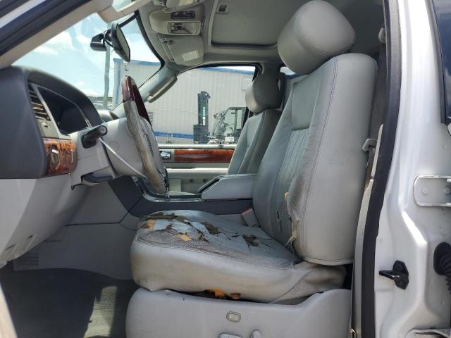 Photo 7 from auction – 2006 LINCOLN NAVIGATOR with VIN 5LMFU28576LJ10943