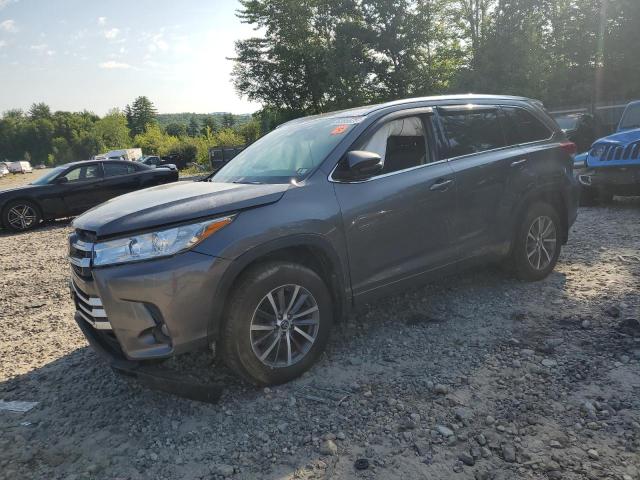 TOYOTA HIGHLANDER 2018 z numerem VIN 5TDJZRFH3JS524091 - Zdjęcie z aukcji