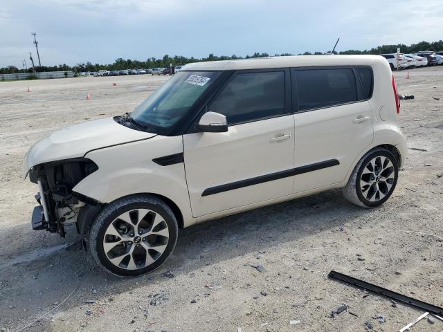 KIA SOUL + 2013 with VIN KNDJT2A69D7558193 - Photo from auction