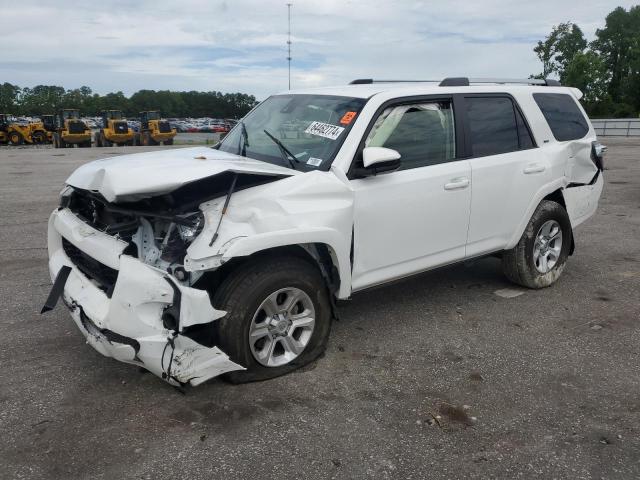 TOYOTA 4RUNNER SR 2022 with VIN JTEMU5JR9N6055949 - Photo from auction