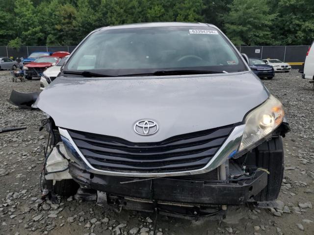 Photo 5 from auction – 2014 TOYOTA SIENNA LE with VIN 5TDKK3DC7ES486061