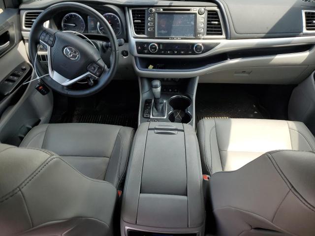 Photo 8 from auction – 2017 TOYOTA HIGHLANDER with VIN 5TDJZRFH9HS425690
