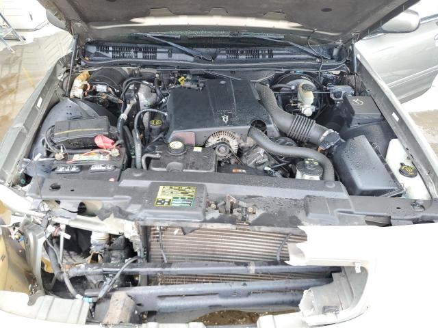 Photo 11 from auction – 2003 FORD CROWN VICT with VIN 2FAHP74W33X134616