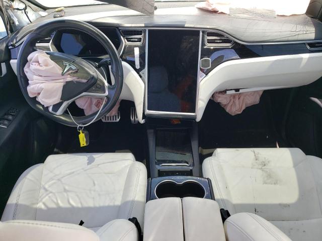 Photo 8 from auction – 2017 TESLA MODEL X with VIN 5YJXCAE45HF075748