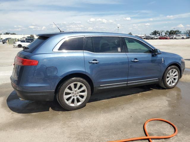 Photo 3 from auction – 2018 LINCOLN MKT with VIN 2LMHJ5AT0JBL00188