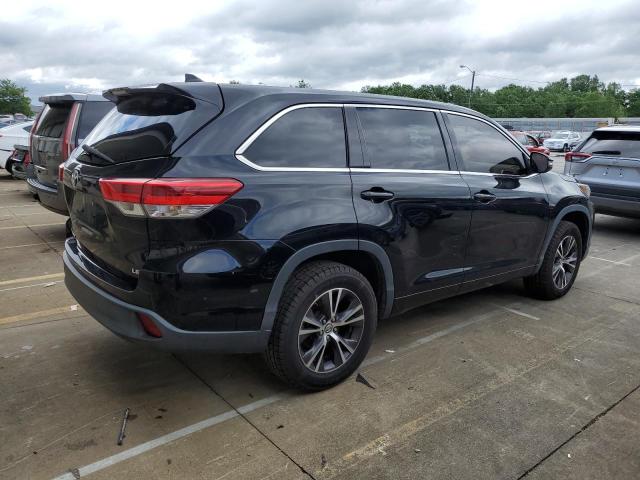 Photo 3 from auction – 2017 TOYOTA HIGHLANDER with VIN 5TDZZRFH9HS230059